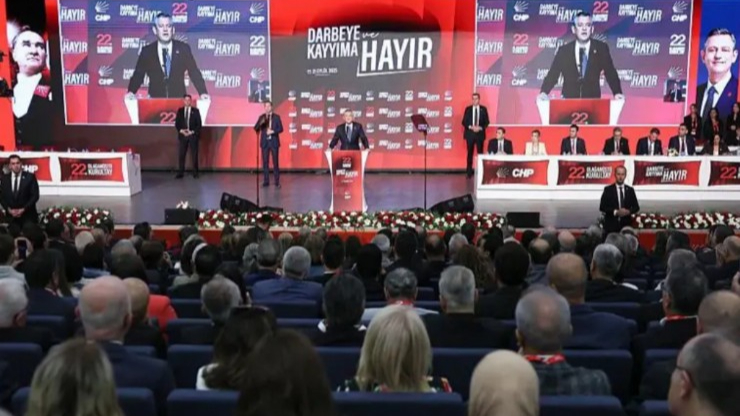 İzmir’den CHP yönetimine giren isimler açıklandı