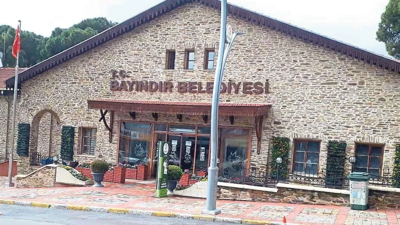 Bayındır’da İncir Festivali iptal edildi: Siyaset arenası kızıştı