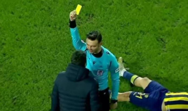 SAĞLIKÇI SAHADAN ATILIR MI ?