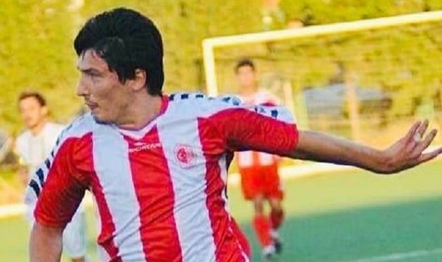 TAÇSIZ KRAL SAHAYA İNİYOR