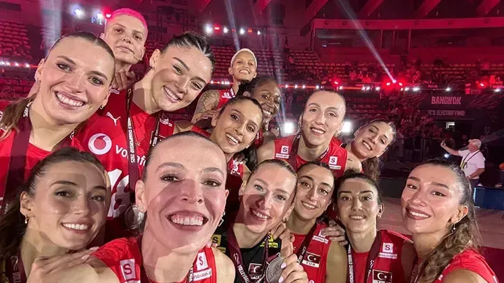 KIZLARIMIZIN ZAFERİ, HEPİMİZİN İLHAMI