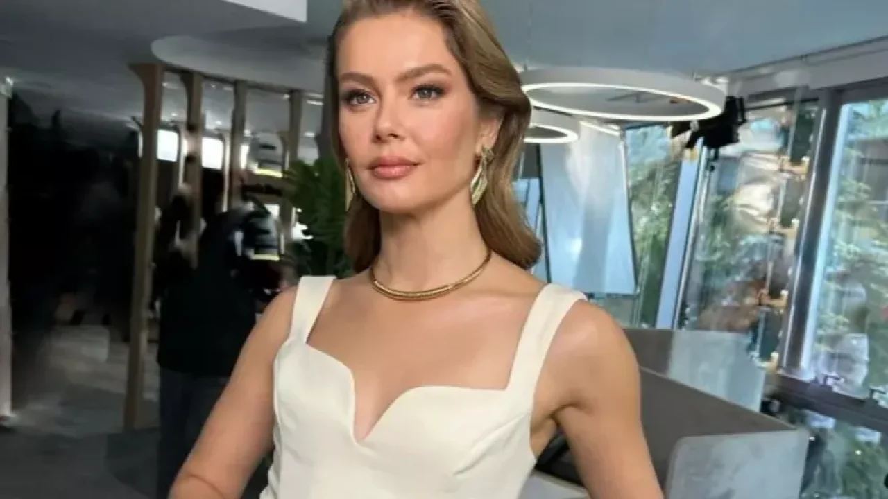 “Annesinin Kopyası” Dedirtti: Burcu Biricik ve Minik Luna