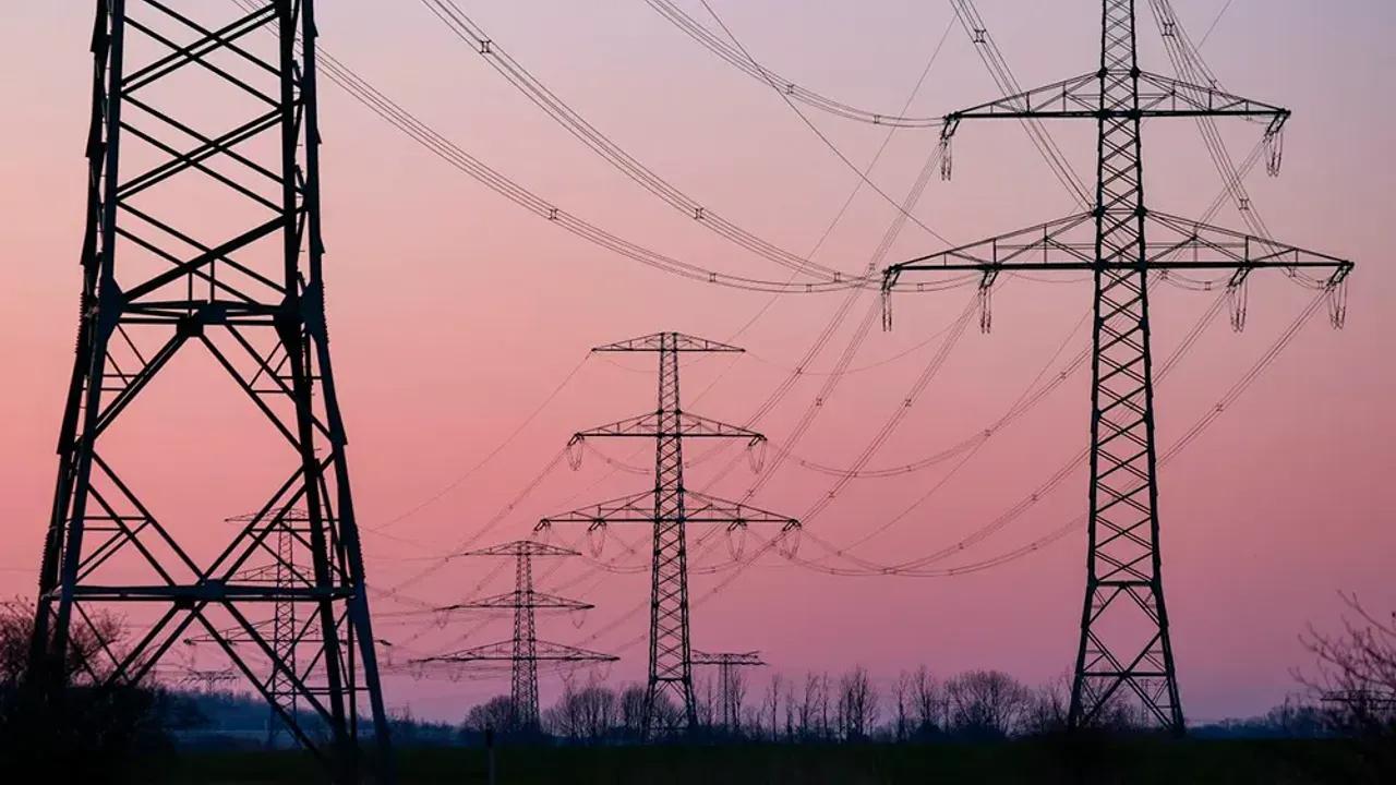 Gediz Elektrik duyurdu: İzmirliler dikkat,fenerleri hazırlayın o ilçelerde elektirkler kesilecek