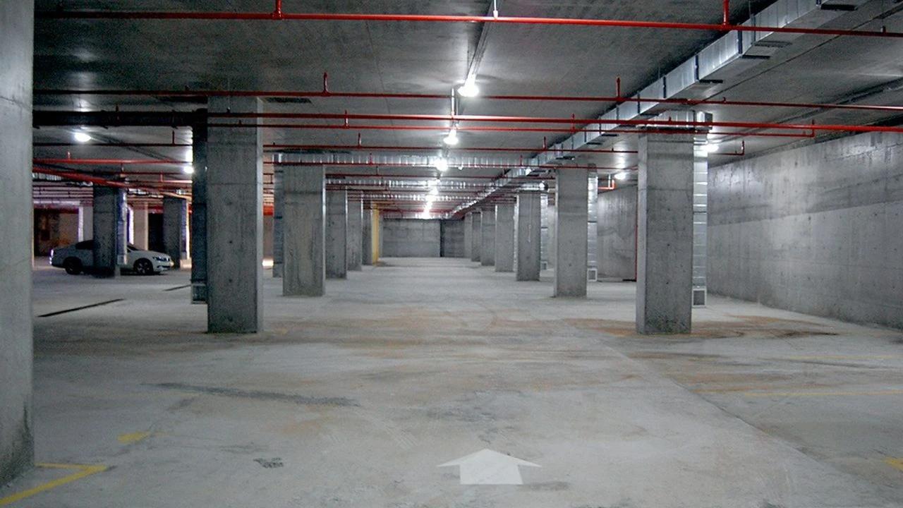 Özgener&#039;den iki nokta için yeraltına otopark önerisi!