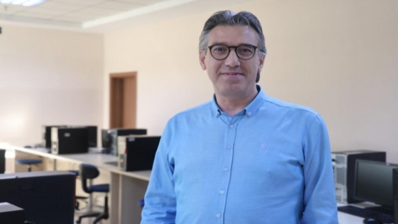 Uzmanlardan uyarı: Aile fotoğraflarınız dolandırıcılara malzeme olmasın