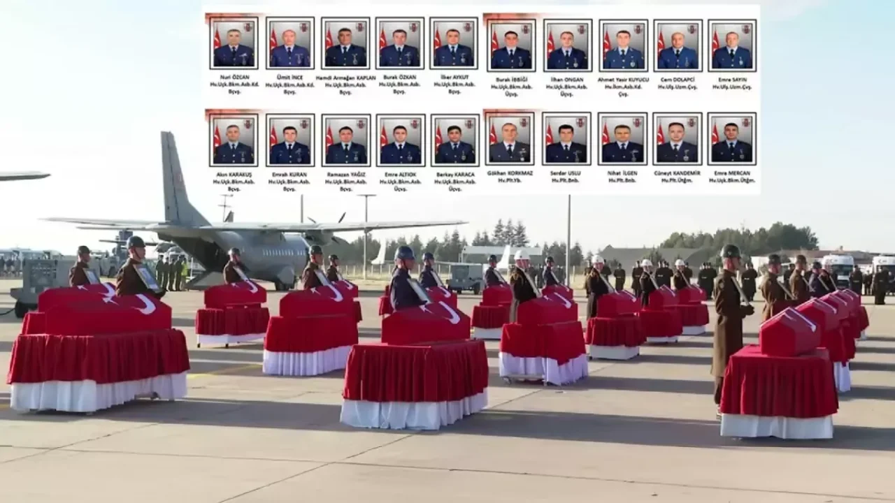 20 şehidimiz için Mürted Komutanlığı&#039;nda tören düzenlendi