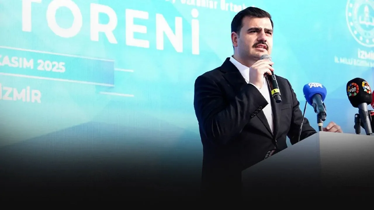Ak Parti Genel Sekteri ,Eyyüp Kadir İnan,İzmir&#039;e  yapılan  eğitim yatırımlarını  açıkladı...