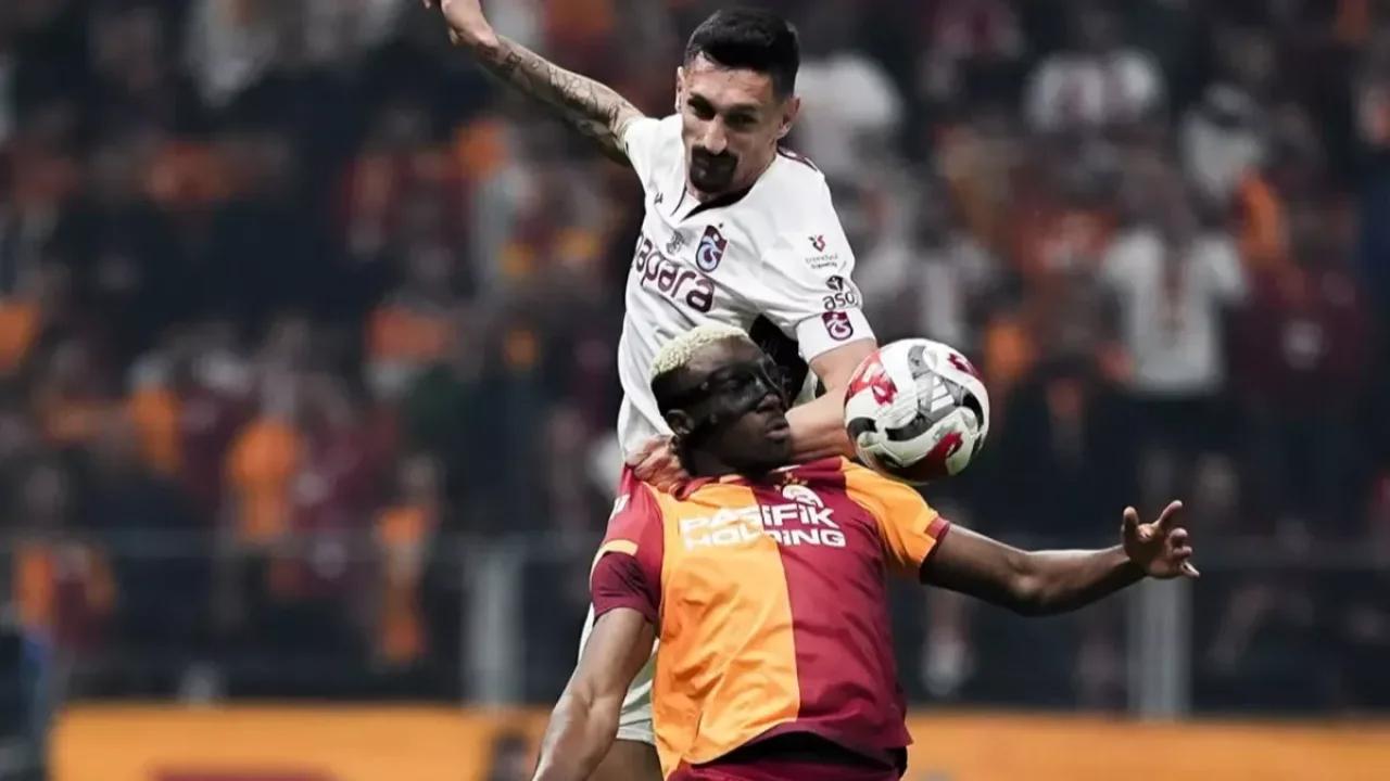 Dev maçta sakatlık! Yıldız oyuncu oyuna devam edemedi.