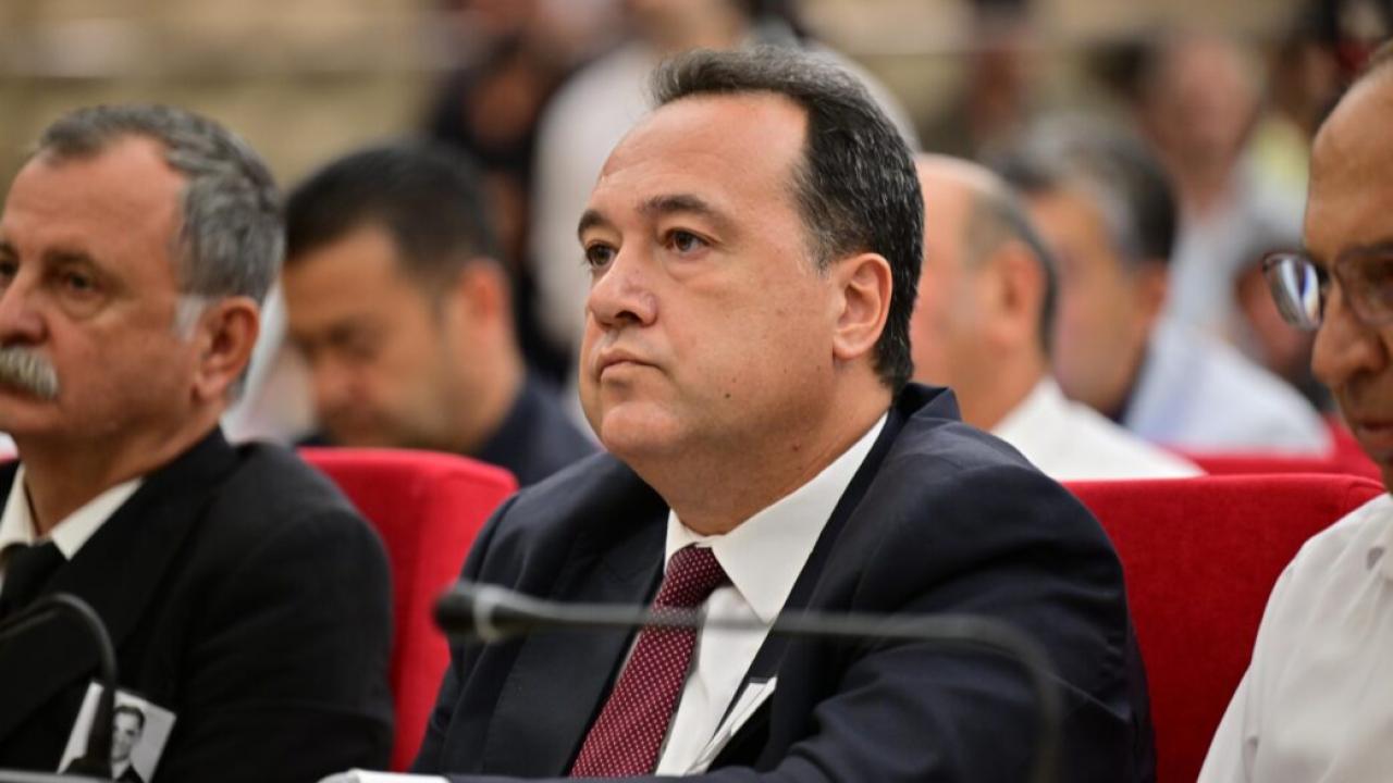 Dutlulu&#039;dan &#039;İzmirliler Türk vatandaşı değil mi?&#039;açıklaması