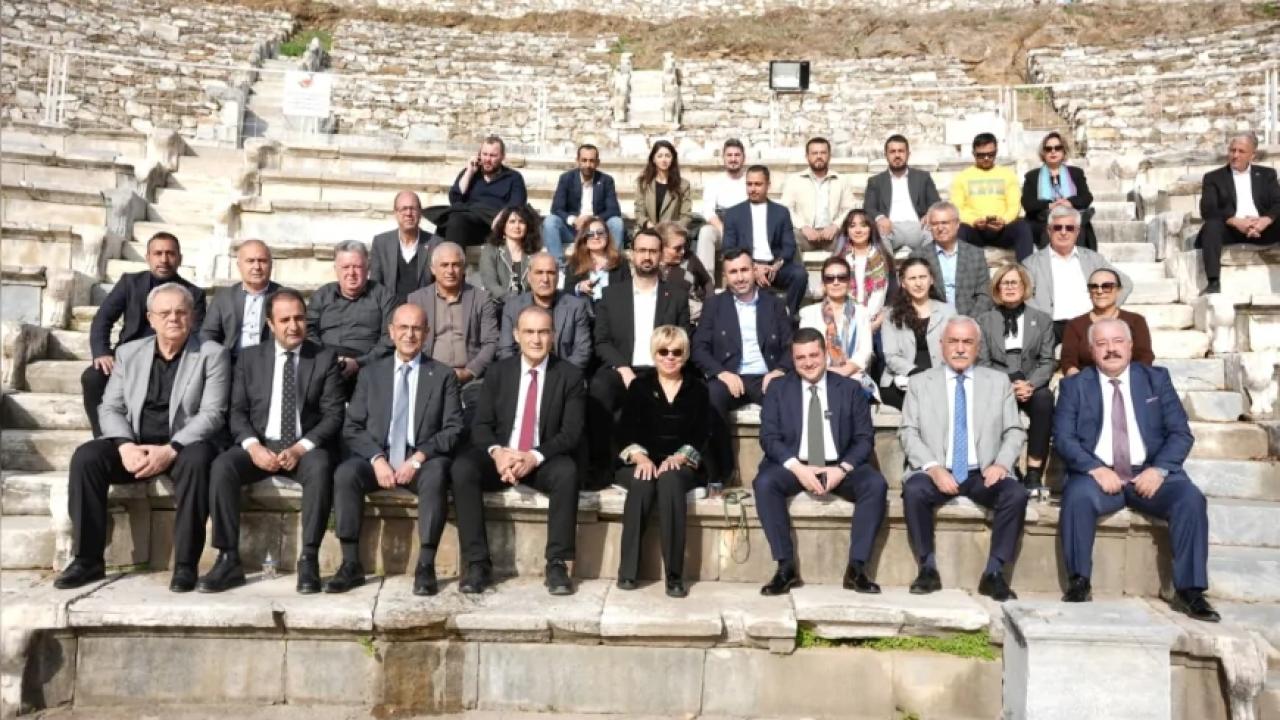 İzmir Ticaret Borsası Metropolis Antik Kenti’nde Sezonu Açtı: Başkan Övünç Demir “Metropolis Zeytinyağı ile Dünyaya Açılacağız”