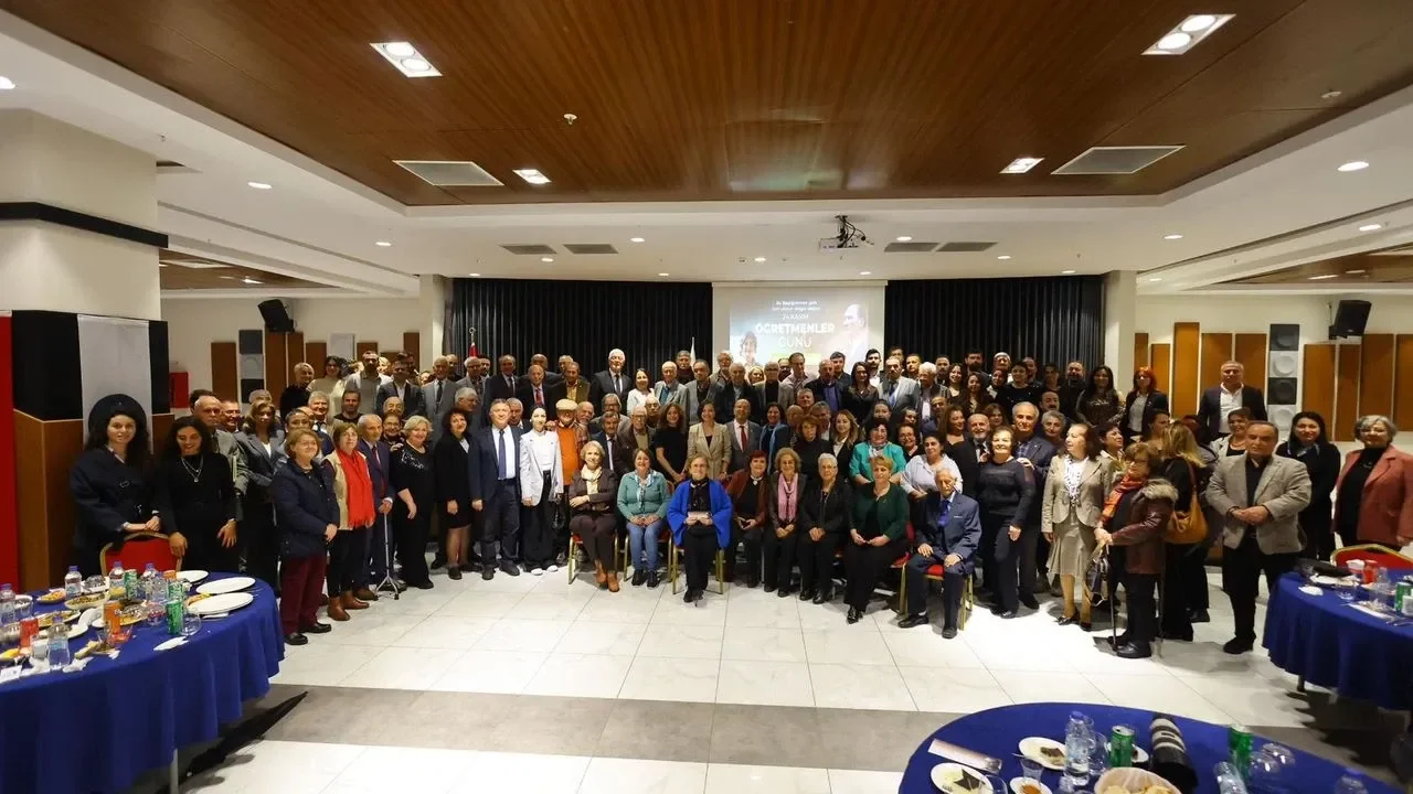 Karabağlar ‘da eğitim emekçilerine anlamlı gece