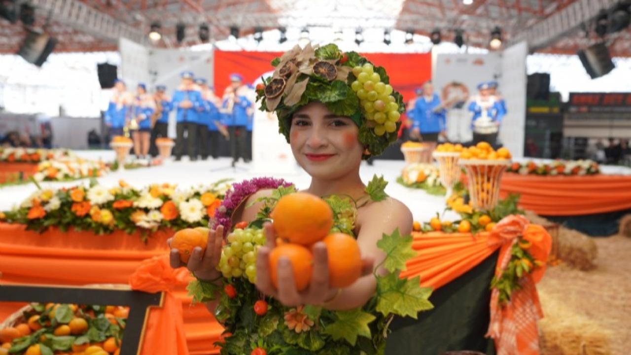 Seferihisar Belediyesi&#039;nin Mandalina Şenliği, bu yıl 25’inci kez düzenlenecek