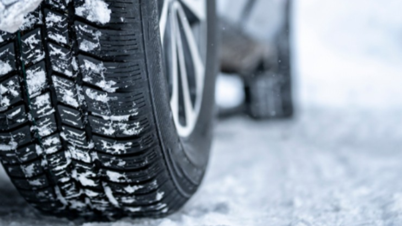 Zorunlu kış lastiği uygulaması başladı: Takmayana 5 bin 856 lira ceza