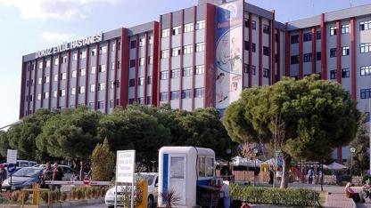 DEÜ Hastanesi’nde röntgen krizi: Arızalı cihazlar hastaları isyan ettirdi