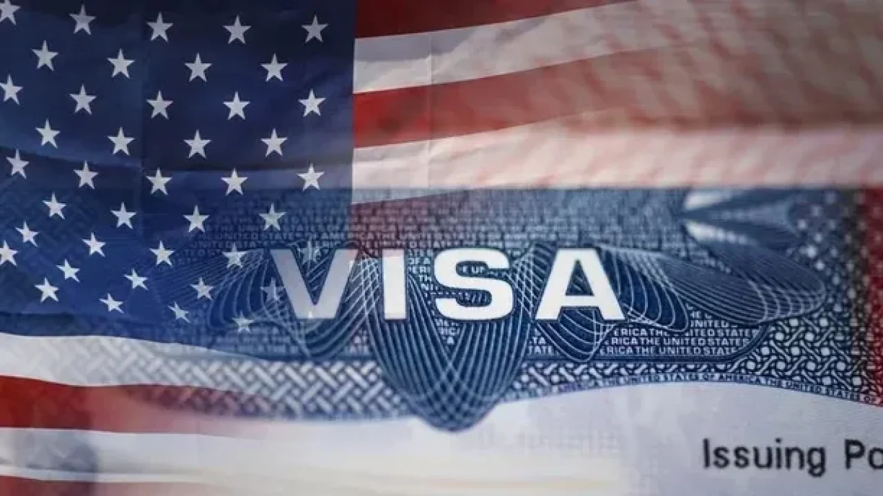 Google ve Apple çalışanlarına ABD uyarısı: Vize dönüşleri uzayabilir