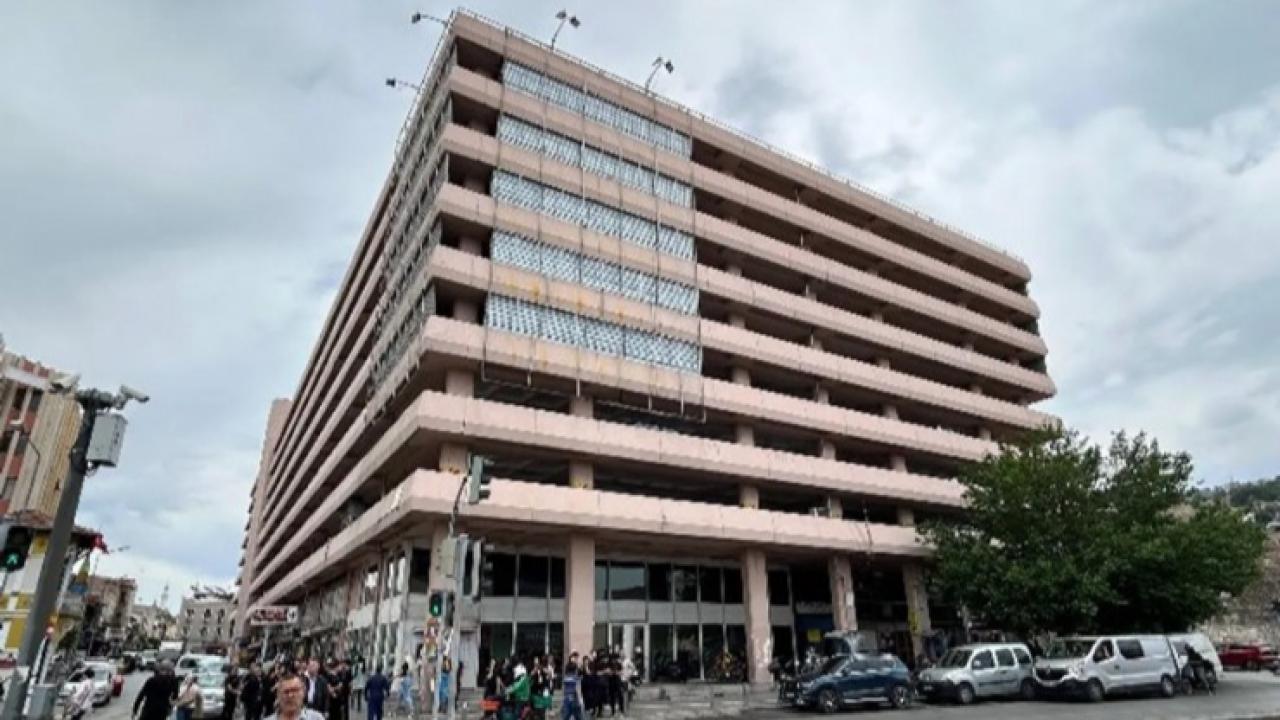 İzmir’de Çankaya Katlı Otopark gerginliği: Büyükşehir yönetimden çekiliyor