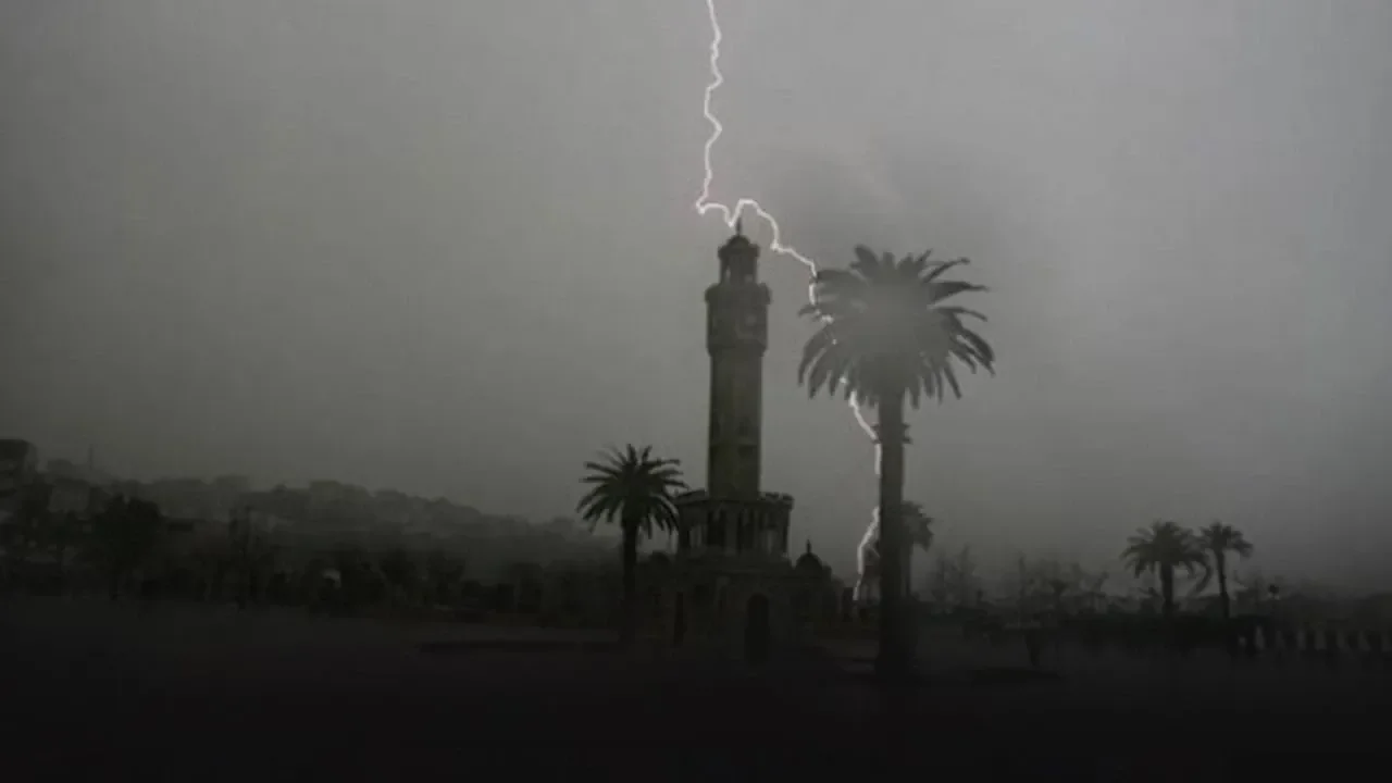 İzmir'de gök gürültülü sağanak yağış kapıda