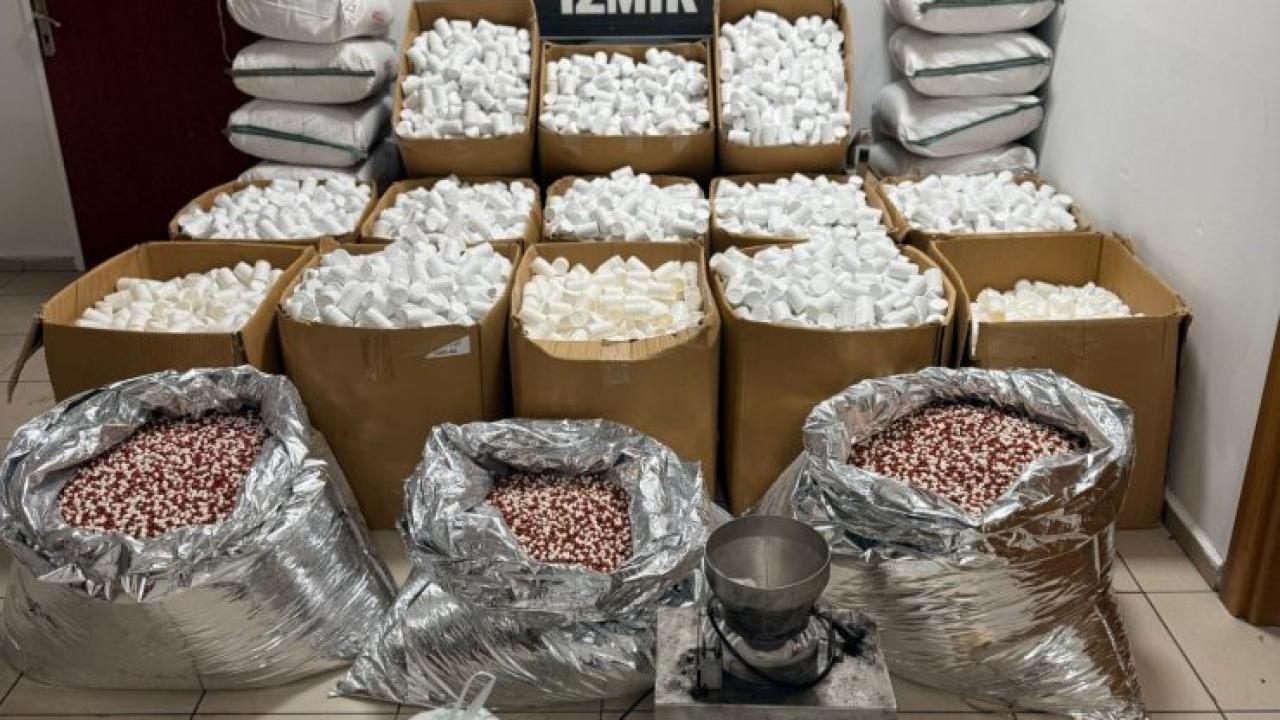 İzmir’de rekor uyuşturucu operasyonu: 2,3 milyon sentetik ecza ele geçirildi