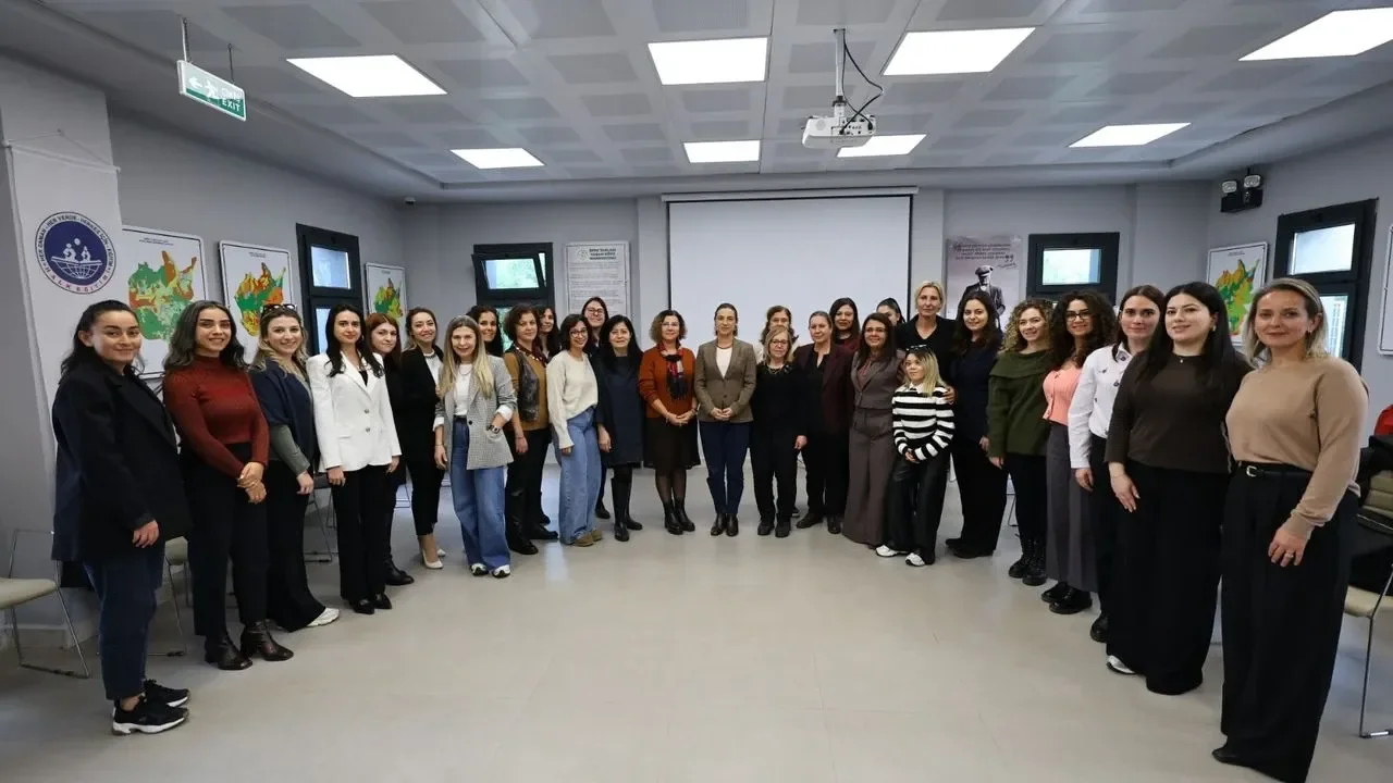 Kadın Dayanışma Merkezleri Ağı Efes Selçuk’ta buluştu