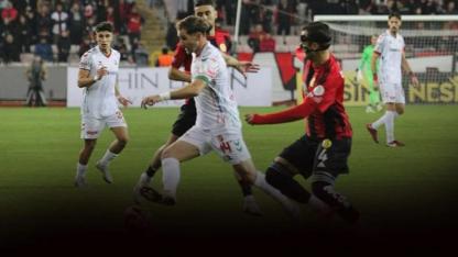 Karşıyaka'nın 12 maçta ilk kez bileği büküldü!