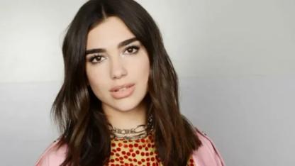 Dua Lipa’dan Askeri Ceket Hamlesi: Sokak Modasında Güçlü Geri Dönüş