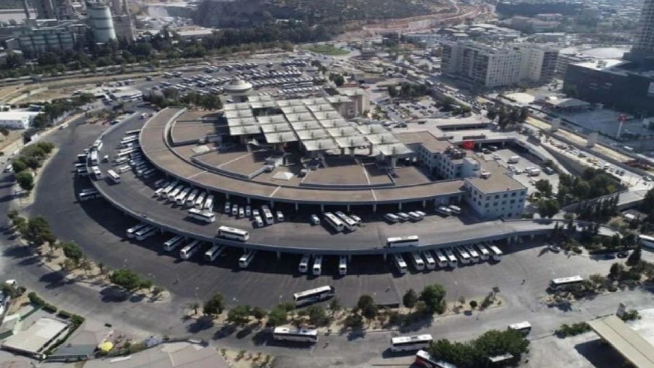 İzmir Otogarı'nda kadınlara rahat yok: Gece saatlerinde rahatsız edilen kadınlar, yetkilileri göreve çağırdı