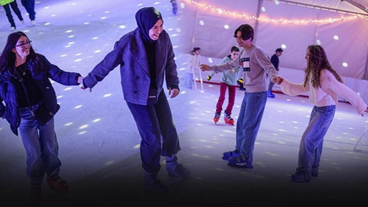 İzmir’de tatil coşkusu buz pistlerine taşındı