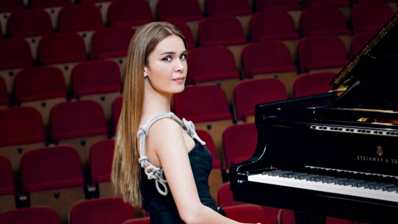 İzmirli Ezgi Serim’e İsviçre’den caz vokal birinciliği