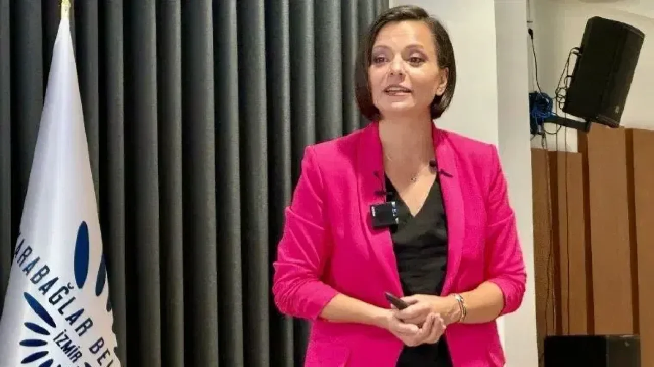 Karabağlar Belediyesi'nden fotoğraf iddiasına yanıt: Hiçbir adaya destek verilmedi