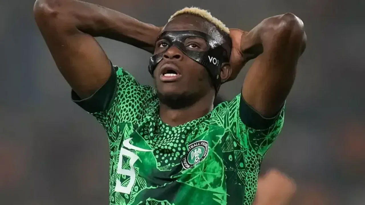 Osimhen Nijerya'yı karıştırdı! Tepkiler çığ gibi