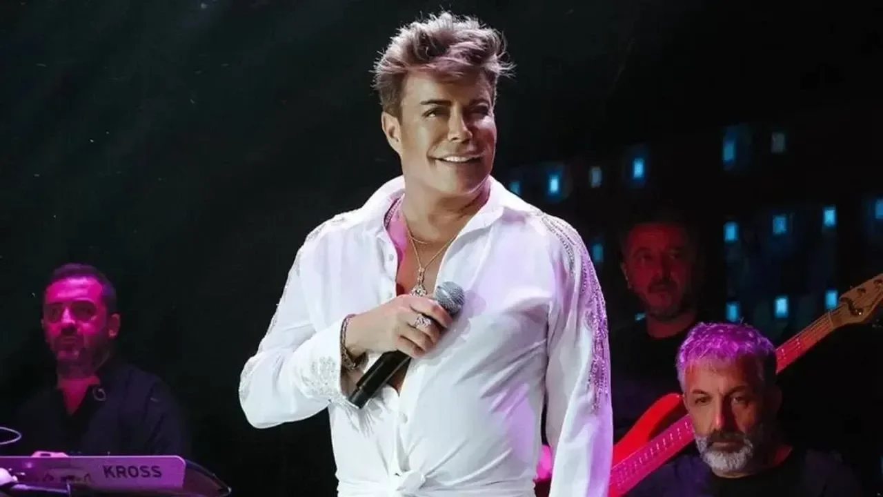 Ünlü şarkıcı Fatih Ürek hayatını kaybetti