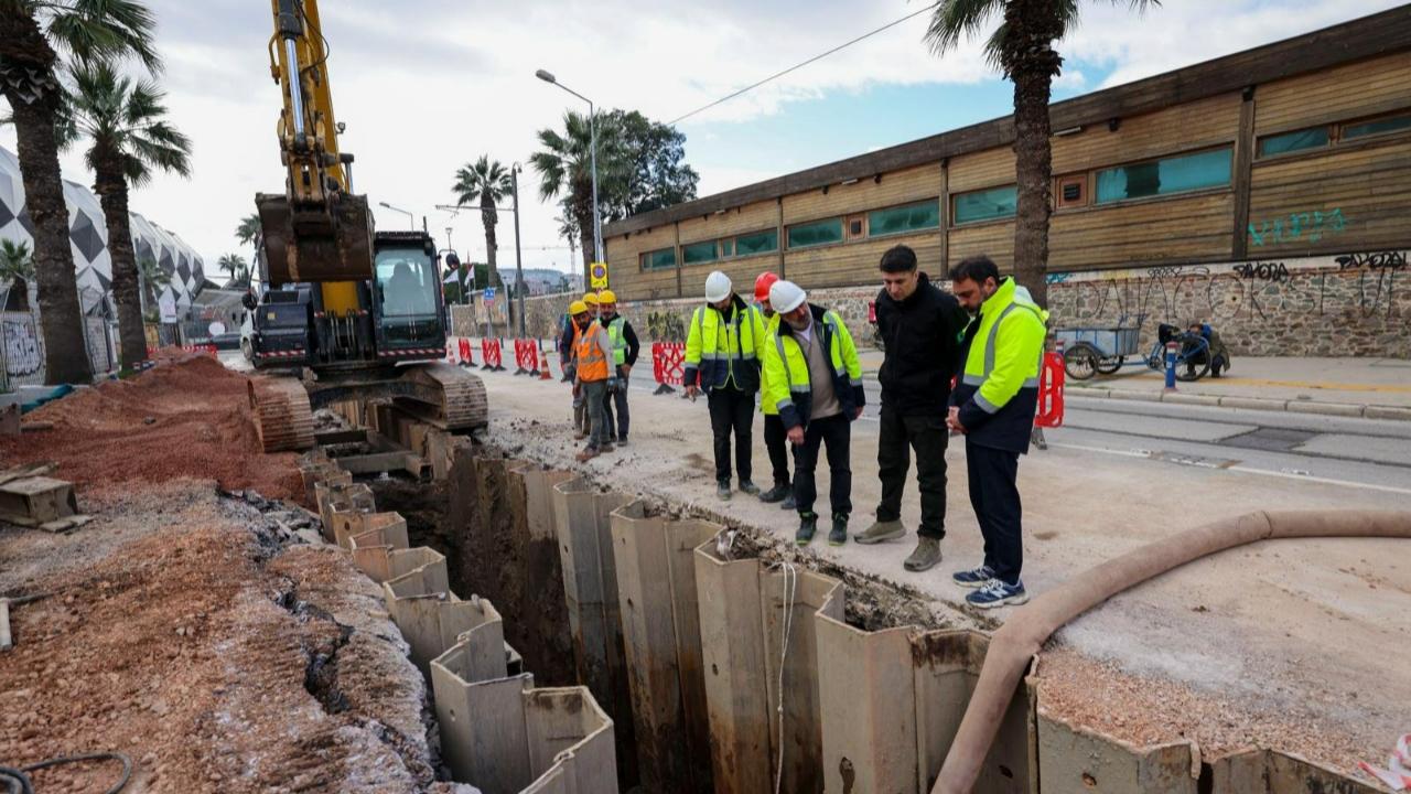 Alsancak’ta Dev Altyapı Hamlesi: Taşkın ve Koku Sorununa Kalıcı Çözüm