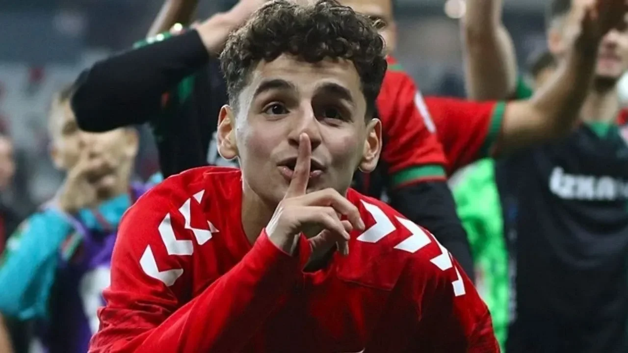 Fenerbahçe'nin yeni transferi Adem Yeşilyurt İstanbul'da! Bonservisi belli oldu