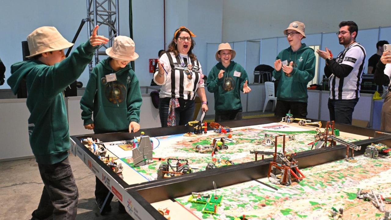 Genç mucitler Fuar İzmir’de yarıştı