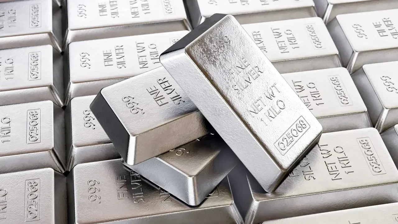 Gümüş 90 Doları Aştı: 3 Haftanın Zirvesinde Yeni Ralli Sinyali