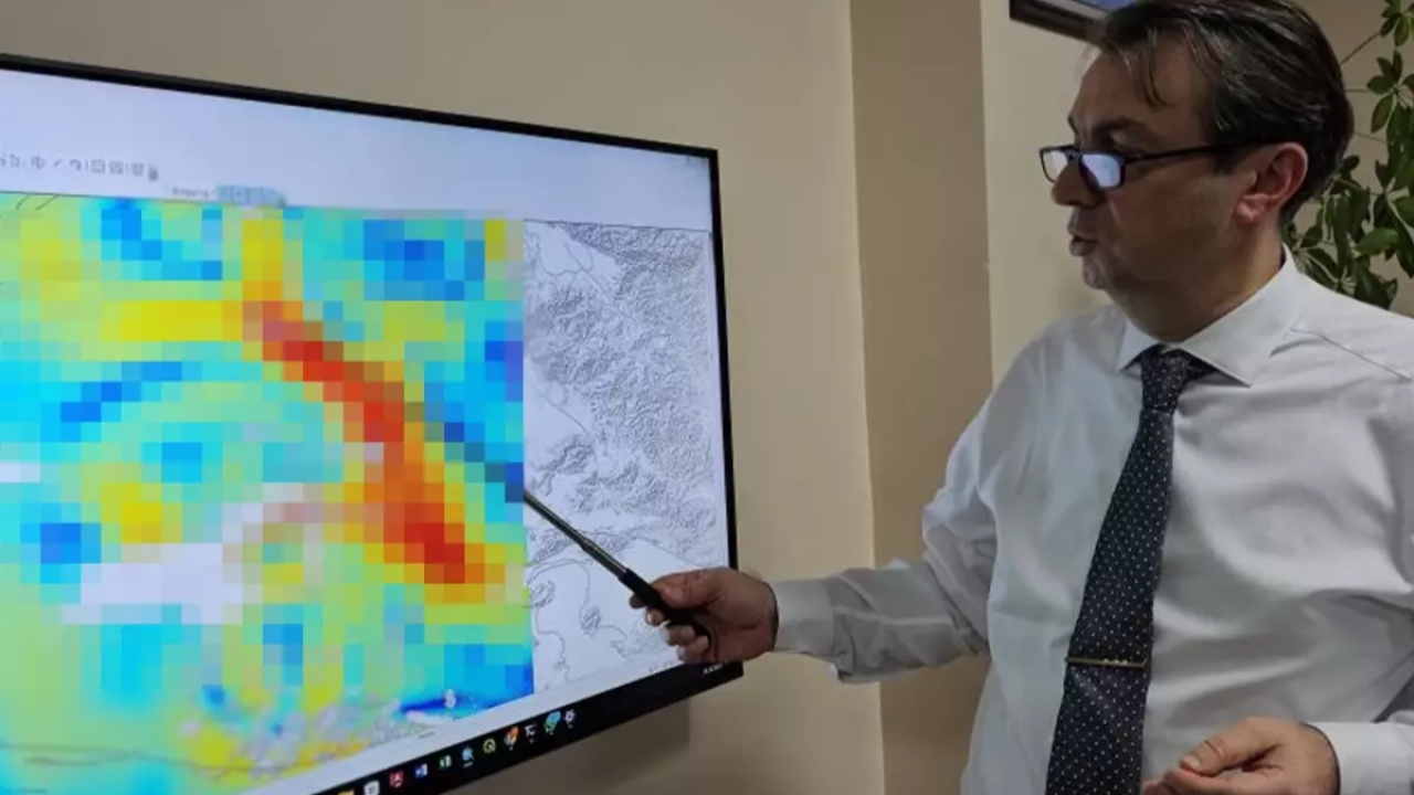 Harita üzerinden uyardı: Van’ın doğusunda 250 kilometrelik fayda tehlikeli hareketlilik