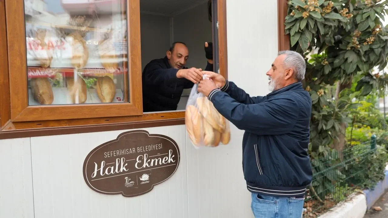 Seferihisar’da Halk Ekmek Dönemi: 10 TL’ye Uygun Fiyatlı Ekmek