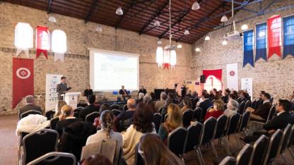 İzmir’de iklim krizi ve yeraltı suyu yönetimi panelde ele alındı