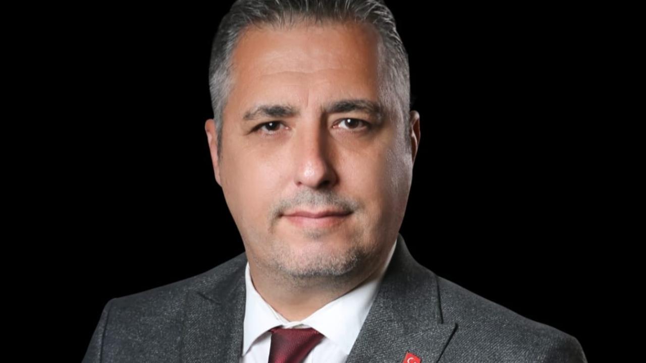 Anahtar Parti, esnafın yanında