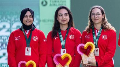 Dünya Kupası’nda İzmir imzası: Gümüş madalya gururu