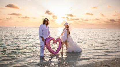 Glint'in patronları Maldivler'de masal gibi bir dügünle evlendi