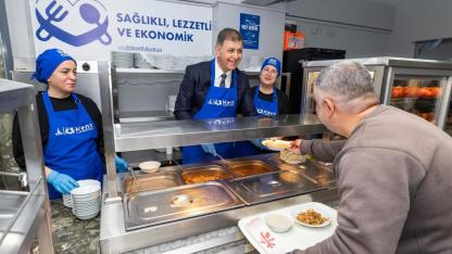 İzmir’de 25 liralık sofra: Altıncı Kent Lokantası Yamanlar’da açıldı