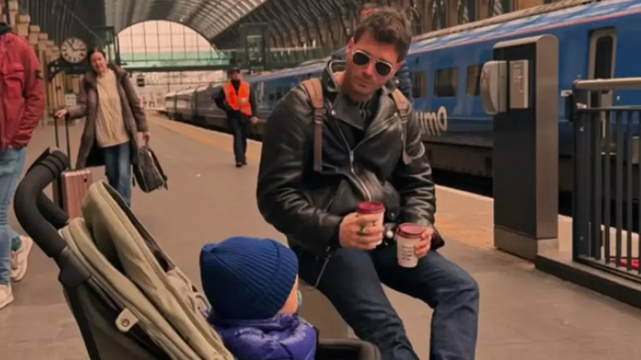 KIVANÇ TATLITUĞ OĞLUNU ÖZEL OKUL KURASINA SOKTU: EĞİTİM ÜCRETİ ORTAYA ÇIKTI