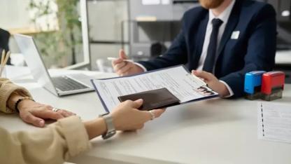 Vize Randevularında “Karaborsa Çetesi” İddiası: Türkler Neden Vize Alamıyor?