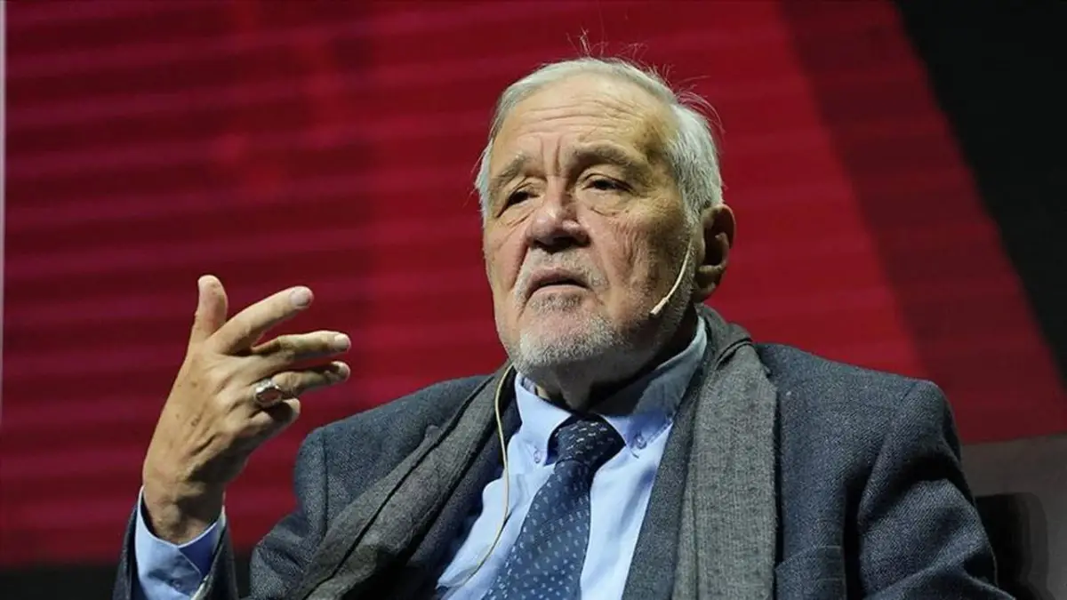 İlber Ortaylı’ya Son Veda: Fatih Camii Haziresi’ne Defnedildi