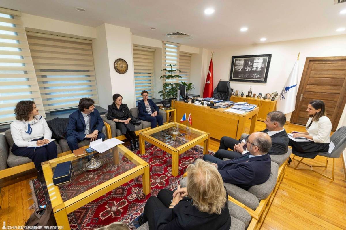İzmir-Fransa Bağları Güçleniyor: Büyükşehir’den Kültür ve Yatırım Hamlesi