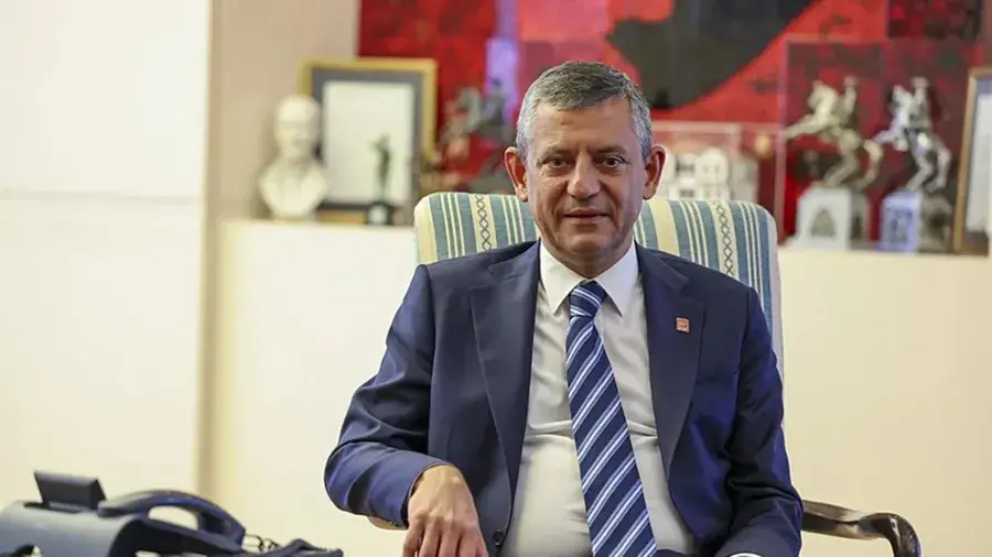 CHP’de “Villa” Tartışması: Özgür Özel’in Sözleri Gündem Yarattı