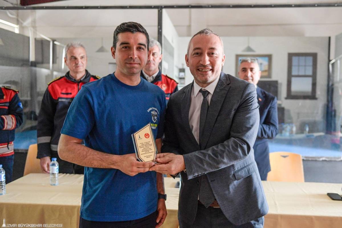 İzmir İtfaiyesi’ne “Özel Kuvvet” Eğitimi: Zorlu Senaryolara Tam Hazırlık