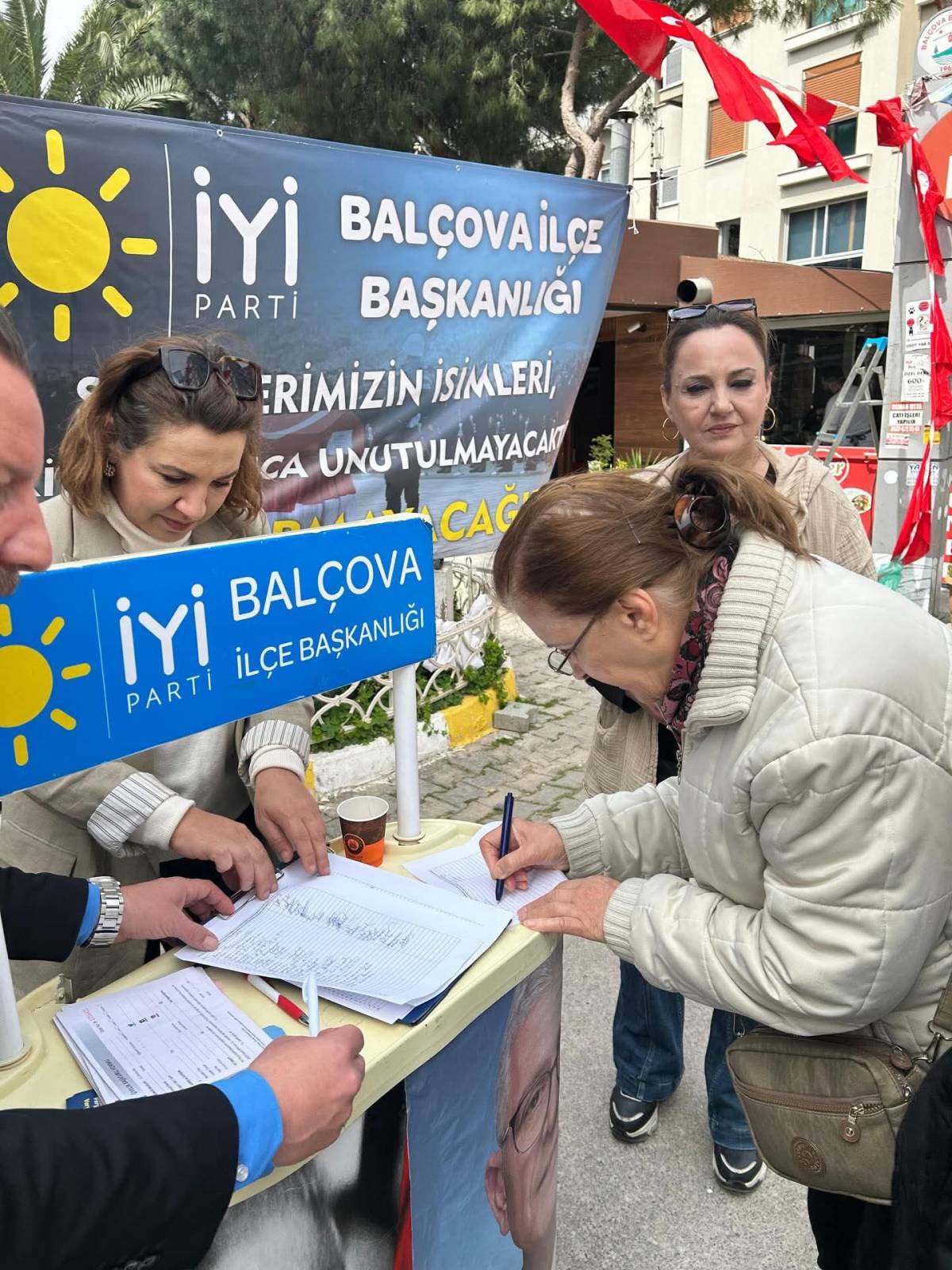 İYİ Parti’den anlamlı çağrı