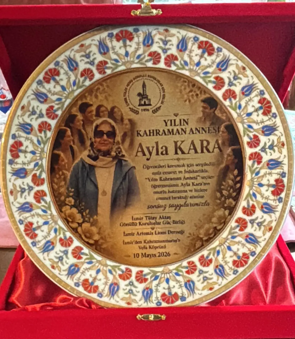Tülay Aktaş Gönüllü Kuruluşlar Güçbirliği’nden vefa örneği: “Yılın Kahraman Annesi” Ayla Kara seçildi
